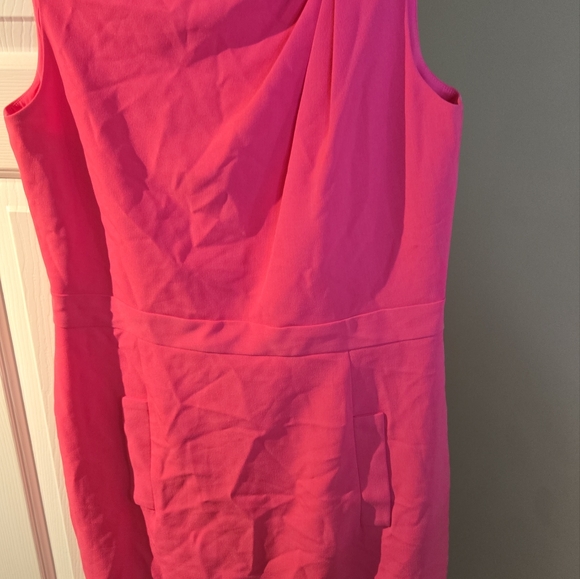 DRESSES - Picture 14 of 16